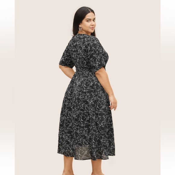 BloomChic Plus Size 3XL Elegant Black Floral Dress us22-24 - Picture 2 of 8